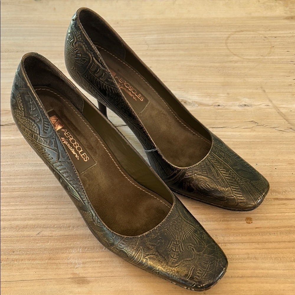 AEROSOLES Black Heels Elegant Comfort